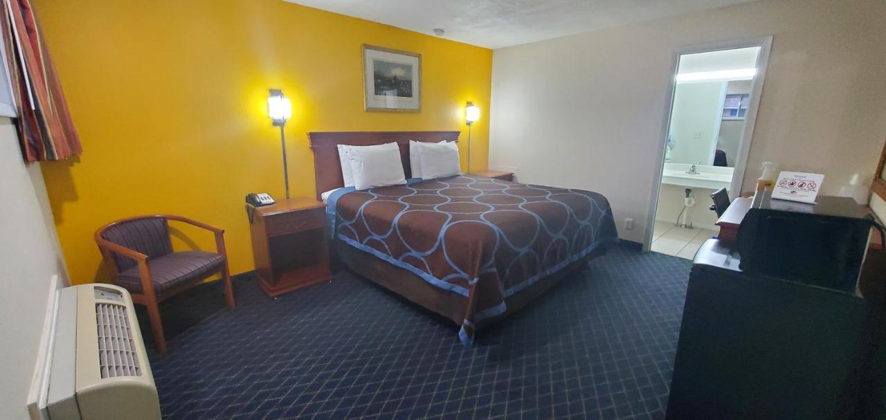 Pratt American Inn Motel מראה חיצוני תמונה